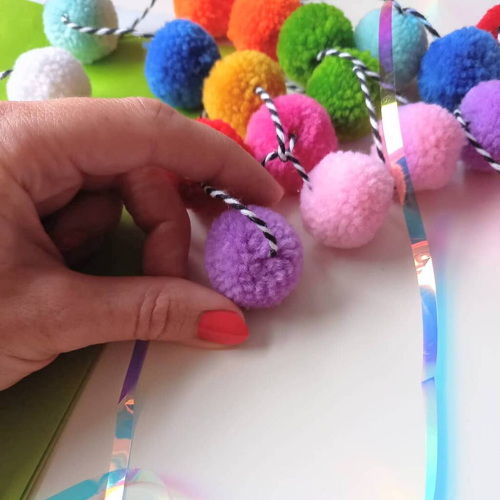 Pom Pom Party Garland